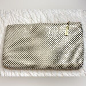 Whiting & Davis VINTAGE Soft Cushioned White Mesh Wristlet Evening Clutch EUC